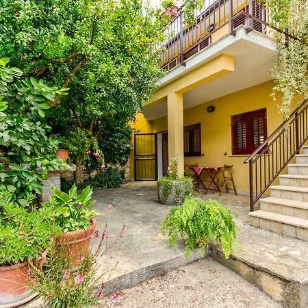 Apartments Redenta Tar-Vabriga Kültér fotó